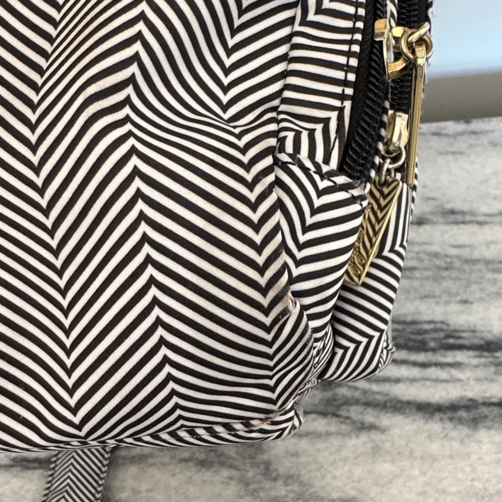 Ju-Ju-Be Black and White Chevron Diaper Bag with Gold Accent